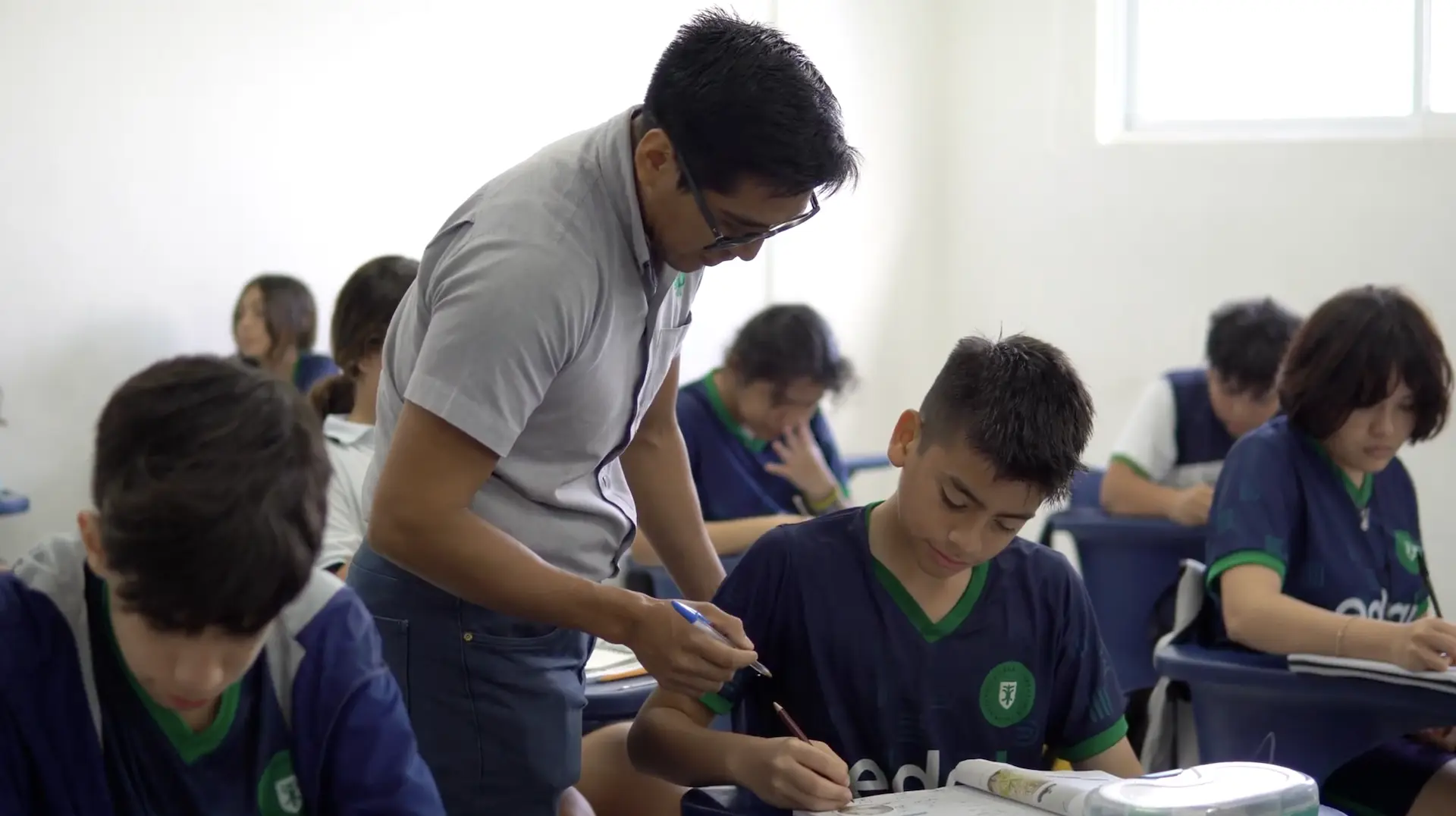 Estudiantes de secundaria EDAI